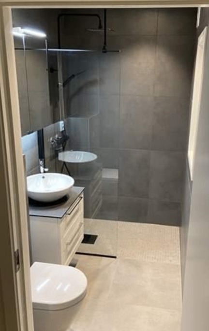 Wet room fit-out after